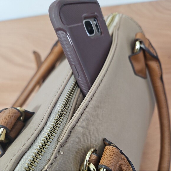 Liz Claiborne Colorblock Satchel Handbag Purse With Shoulder Strap EUC - Picture 7 of 12